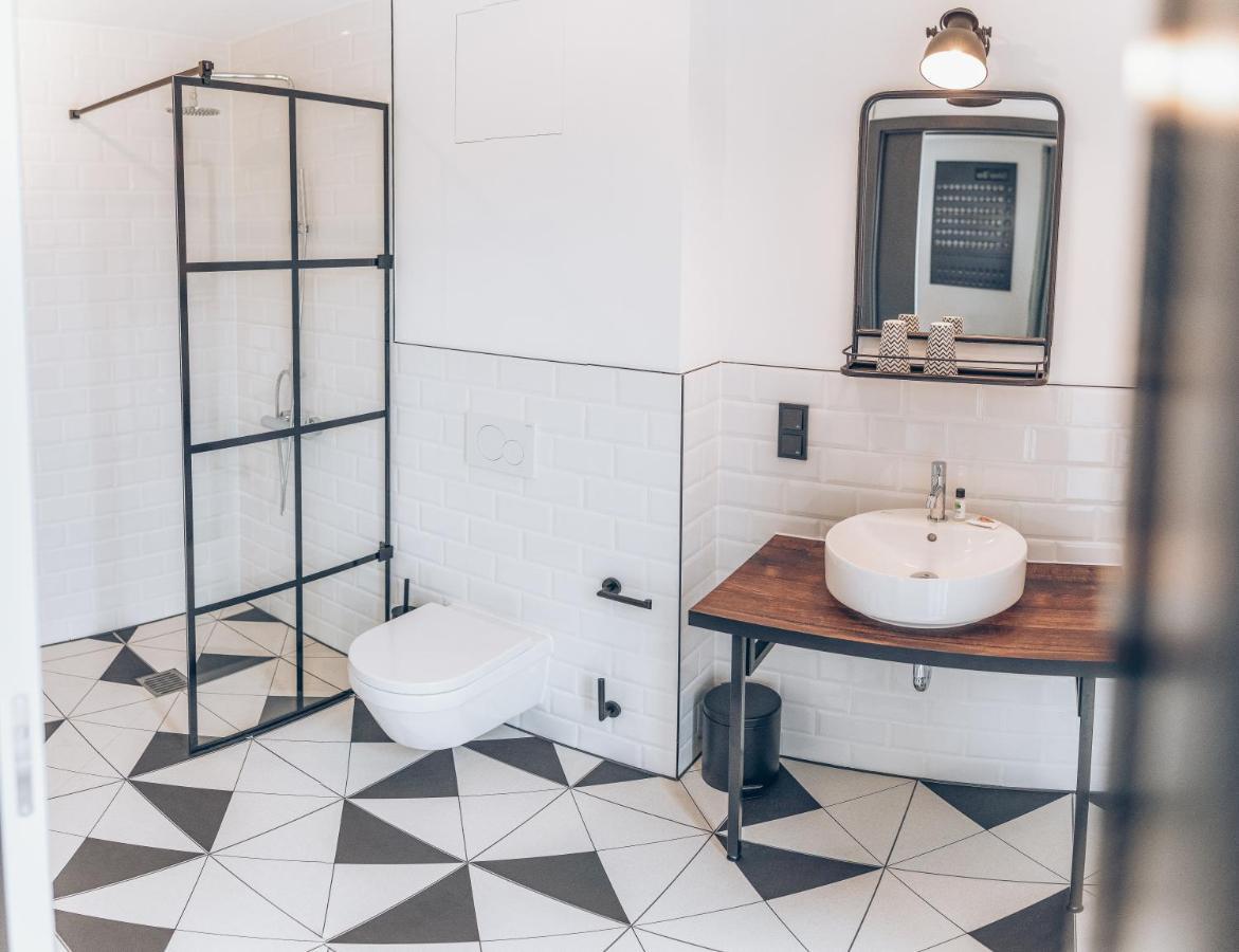 Weekly Boardinghouse Aparthotel Lohr Buitenkant foto