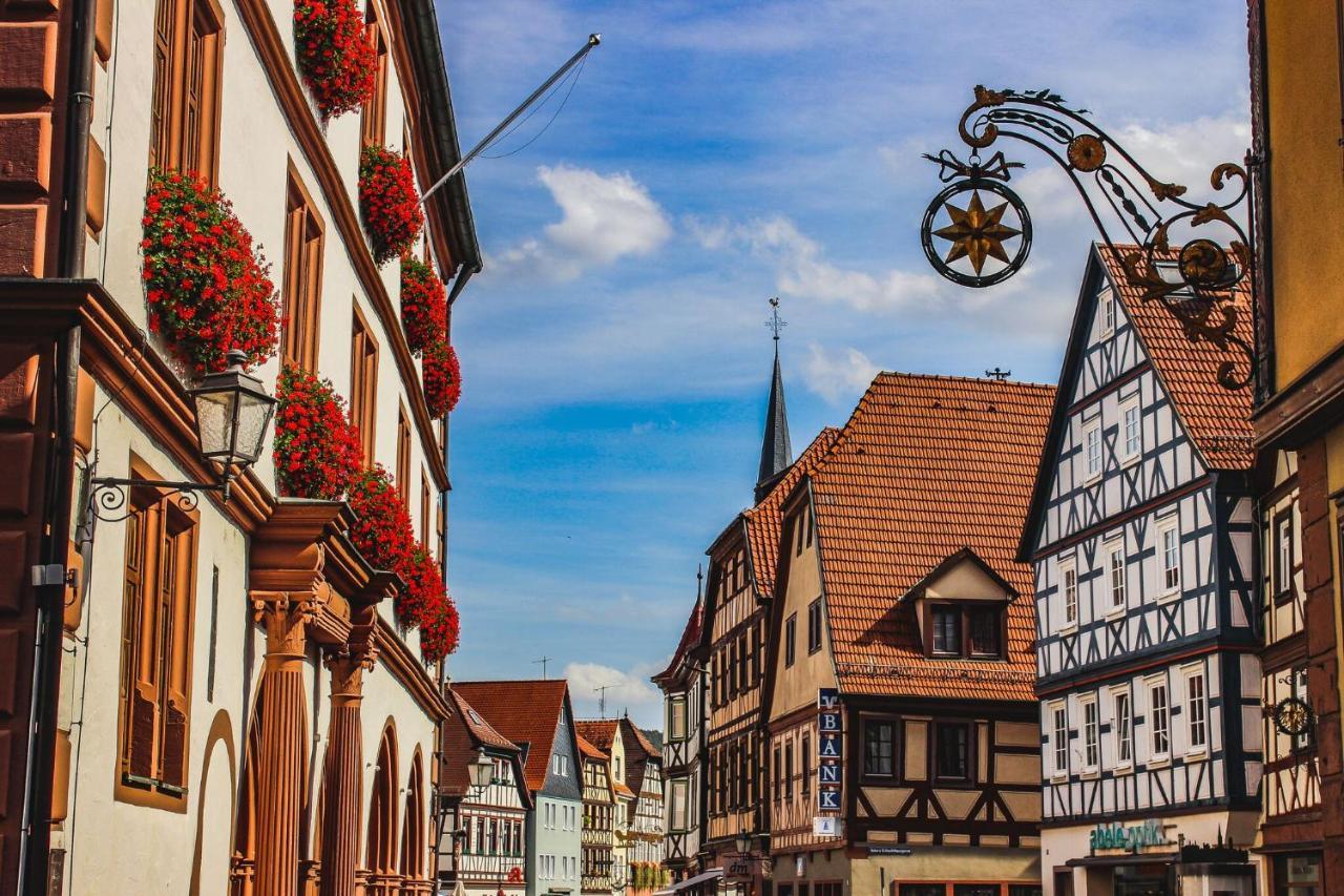 Weekly Boardinghouse Aparthotel Lohr Buitenkant foto