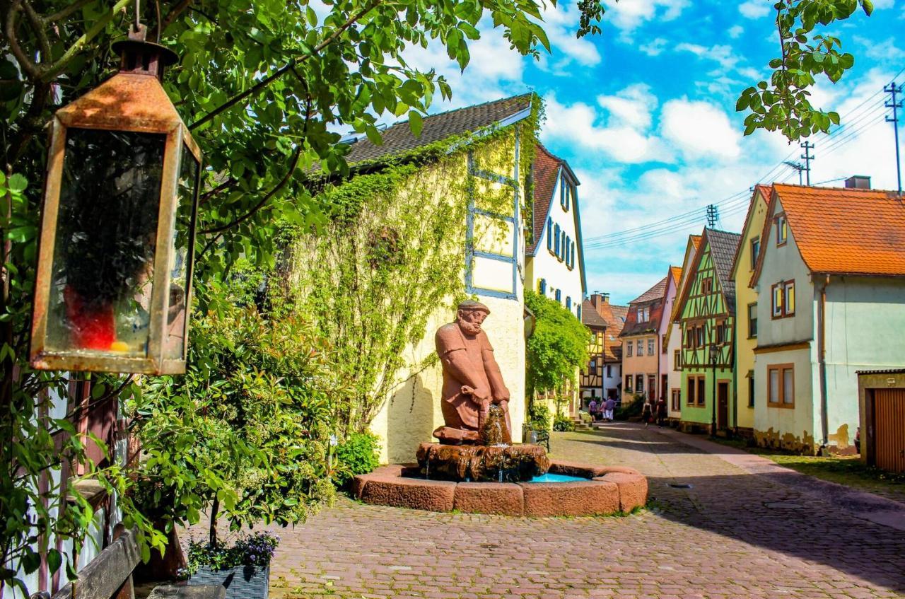 Weekly Boardinghouse Aparthotel Lohr Buitenkant foto