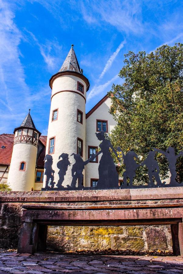 Weekly Boardinghouse Aparthotel Lohr Buitenkant foto